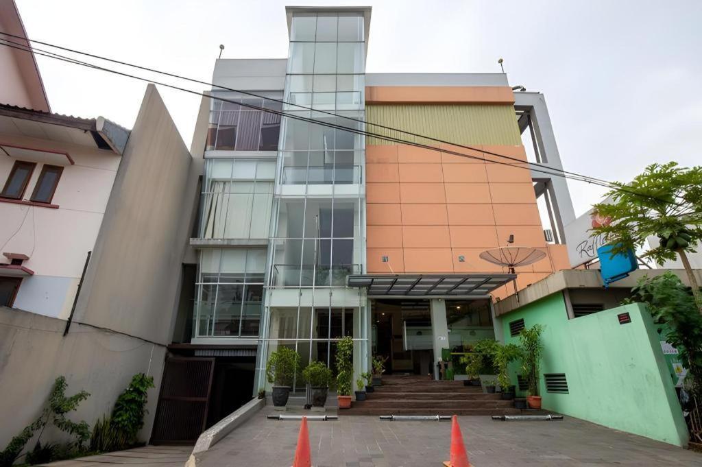 Raffleshom Hotel Bandung Eksteriør billede