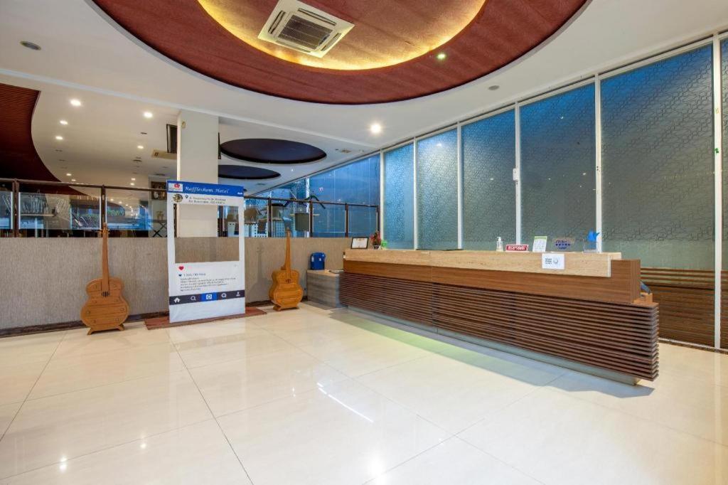 Raffleshom Hotel Bandung Eksteriør billede