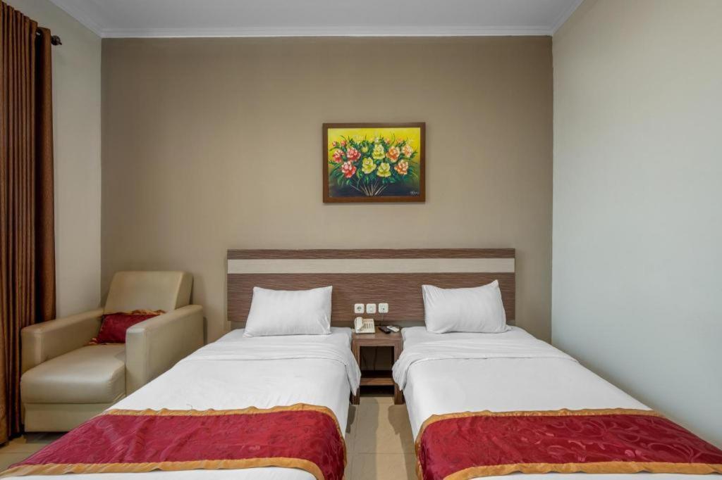 Raffleshom Hotel Bandung Eksteriør billede